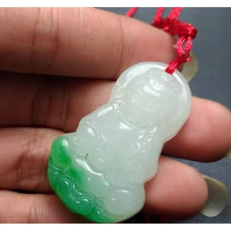 Kalung Liontin Giok Dewi Kwan Im