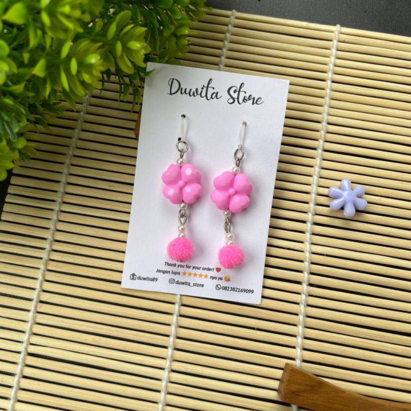 HANDMADE ANTING DEWASA KAITAN PLASTIK/SILVER MOTIF BUNGA+POM2