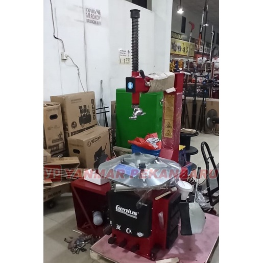 Mesin Pembuka Ban Mobil / Tire Changer EE 4112 GENIUS