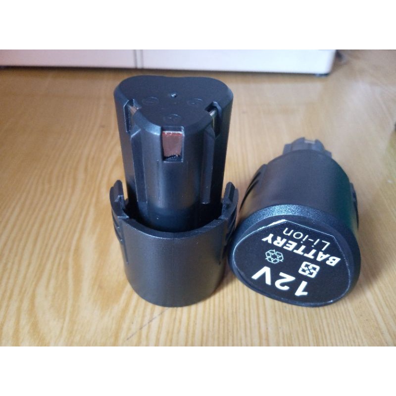 Baterai bor cordless pozner dagmara 12V