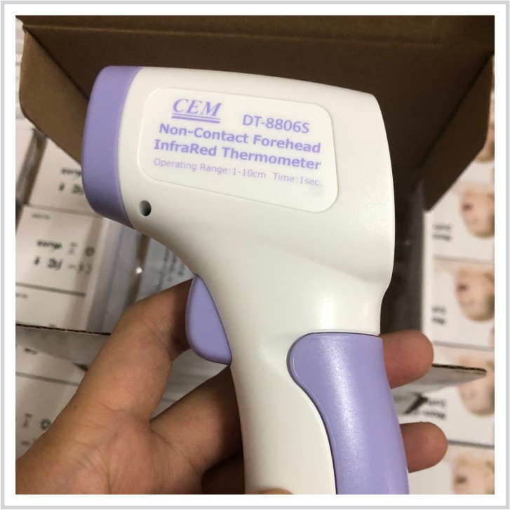 Termometer Digital Infrared Thermometer Gun CEM DT 8806S Alat Ukur Suhu