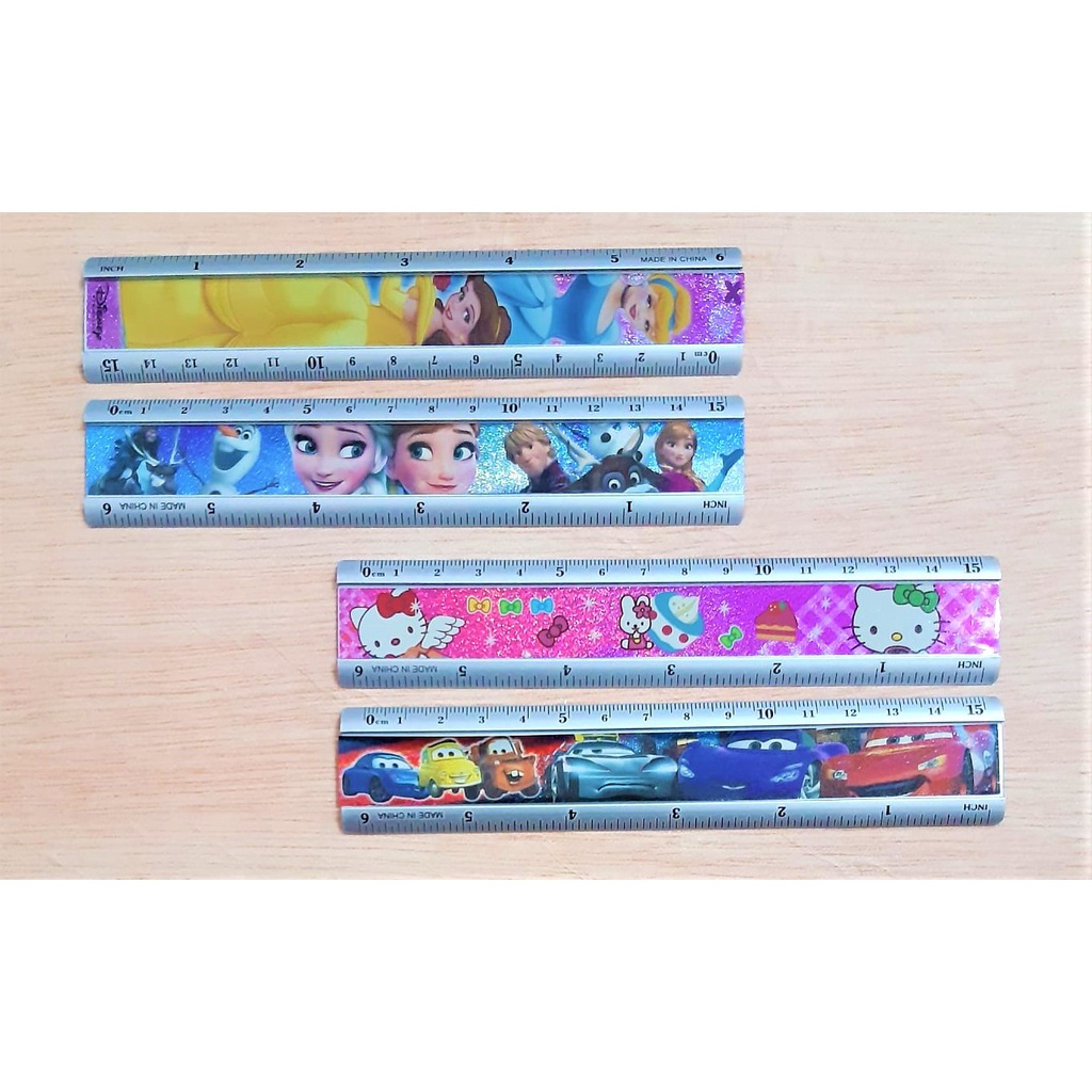 

PENGGARIS MISTAR ALUMUNIUM RULLER 15 CM GAMBAR KARAKTER DISNEY ANTI KARAT