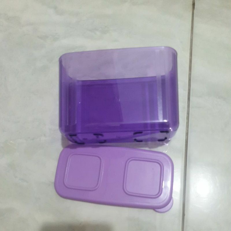 Clear mate-tupperware
