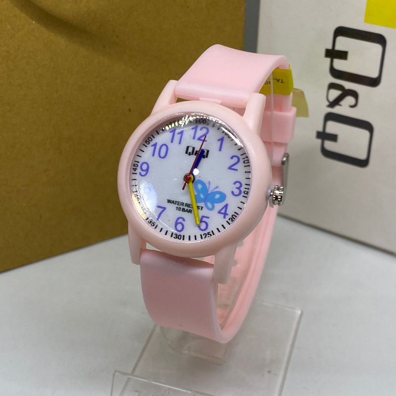 Jam Tangan Wanita Q&amp;Q QQ Fashion strap Rubber warna