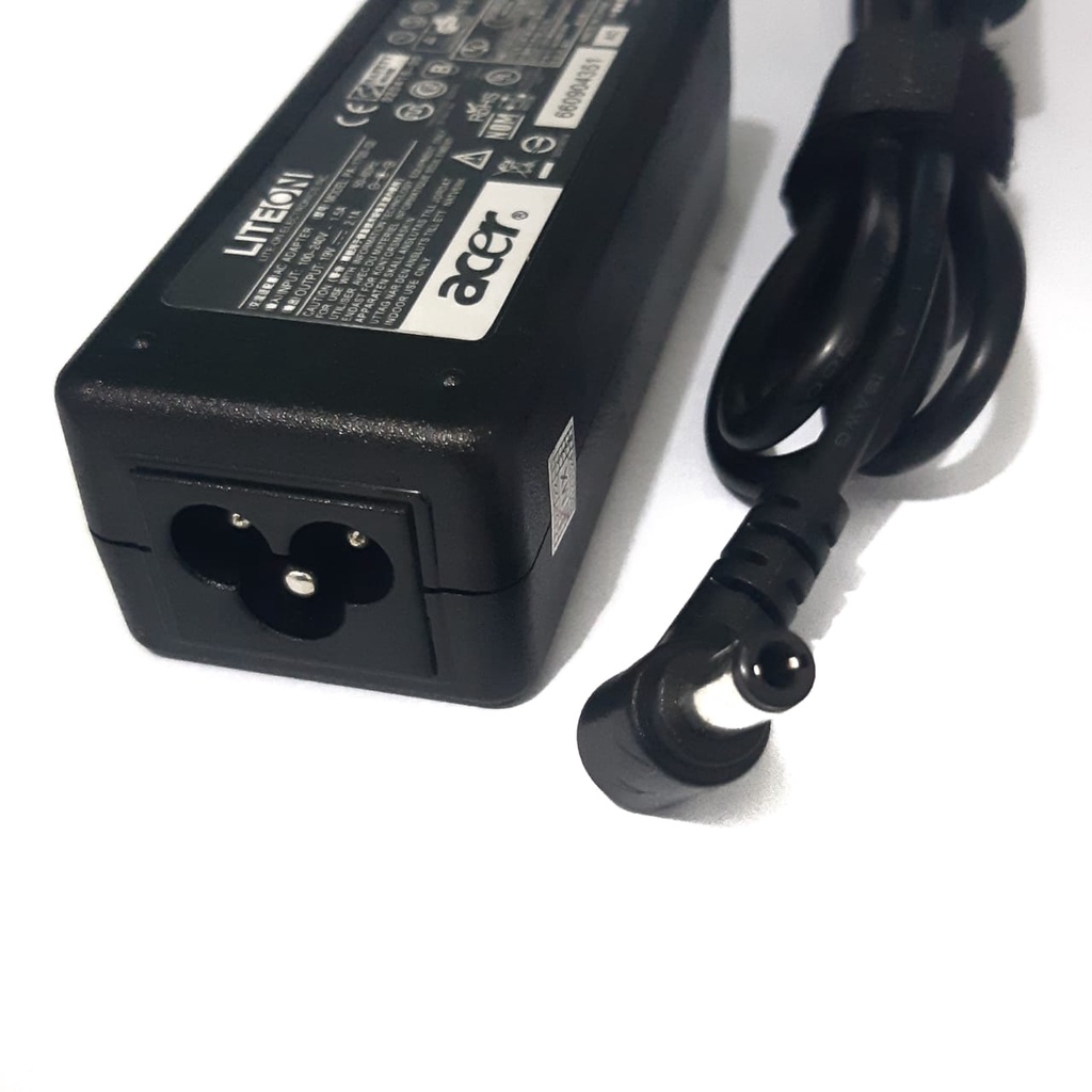 Charger / Adaptor Original Acer 4752 4752G 4752Z 4755 4755G acer one 14 Z1401 Z1402 Acer V5-122 V5-132 19V 2.15A