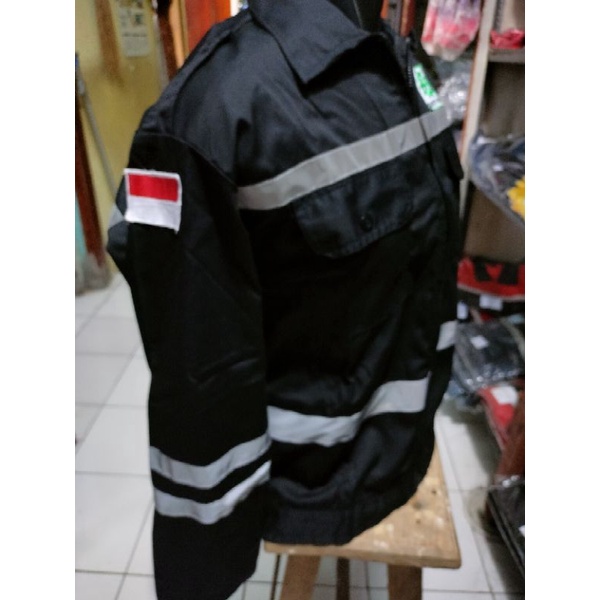 SERAGAM SAFETY HITAM RESLETING LENGAN DOBLE SCOTLIGT