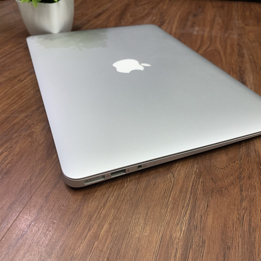 Macbook Air 13-inch Ci5 Ram 4GB SSD 128GB 2012 Muluss