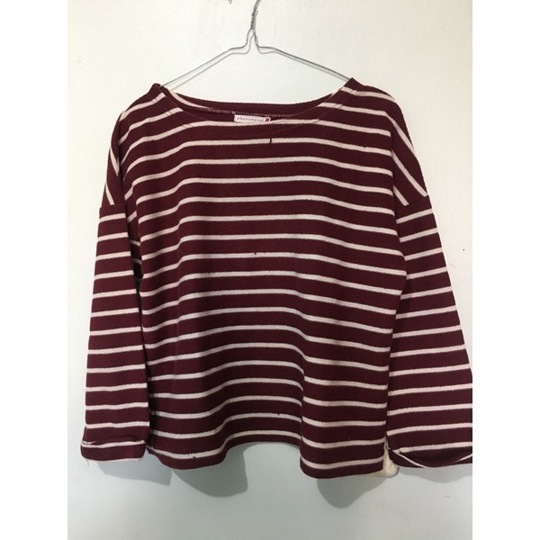 Preloved kaos garis-garis Rajut phenomenal matahari