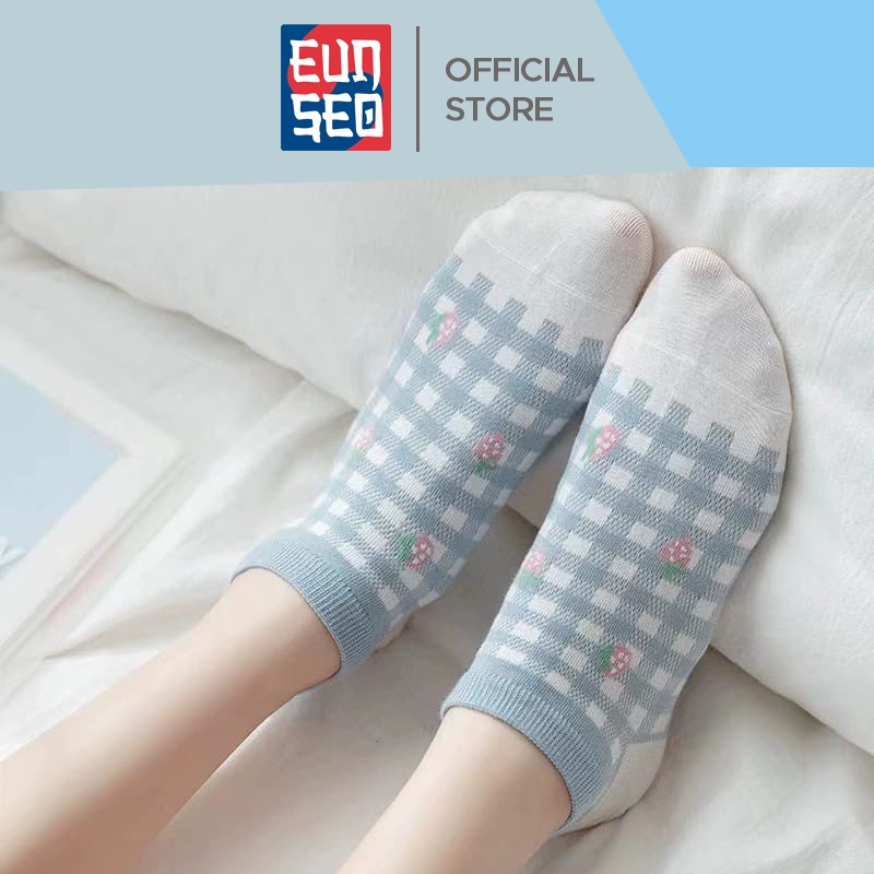 EUNSEO Kaos Kaki Semata Kaki Pendek Wanita Fashion Korea Motif Strawberry Biru Putih Premium Kaoskaki Ankle Cute