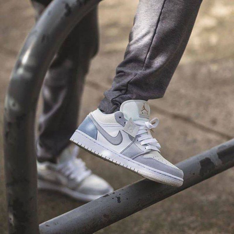 Nike Air Jordan 1 Low Paris Premium Original