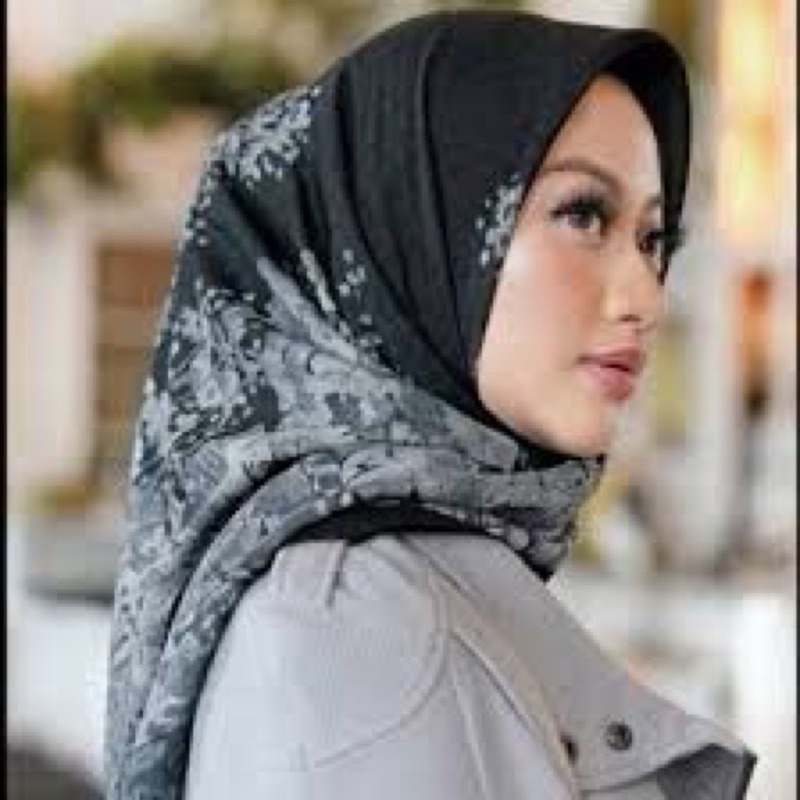 buttonscarves new york 1 black