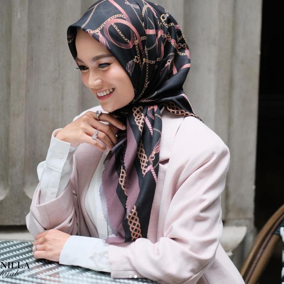 ✦ EVERYDAY SCARF - CHAIN BLACK ✿