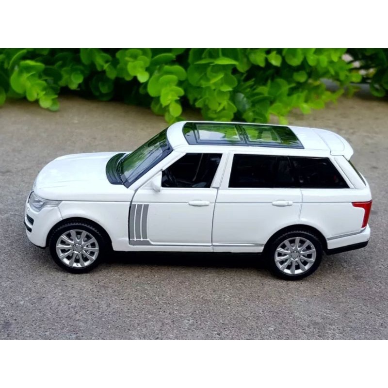 Diecast Mobil Range Rover Skala 1:32 Miniatur Mobil Mainan Pajangan