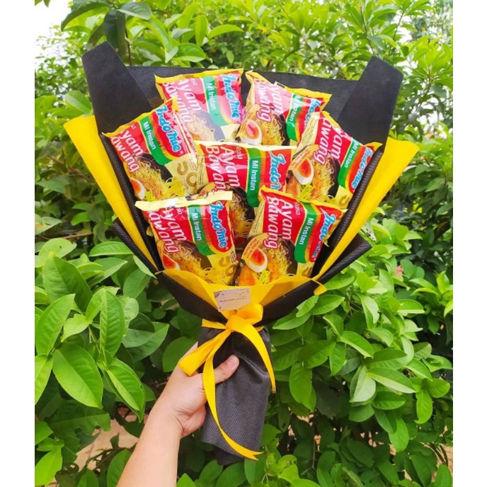 (S) BUKET INDOMIE BIG/paket/bingkisan Snack Ulang Tahun/Ultah/ Wisuda/Kado/Hadiah