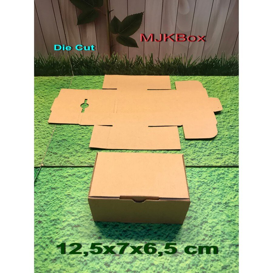 

kotak kardus karton Uk. 12,5x7x6,5 cm .....Die Cut
