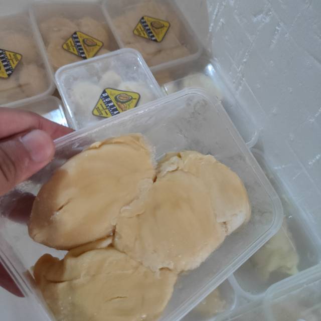 

Durian montong Palu