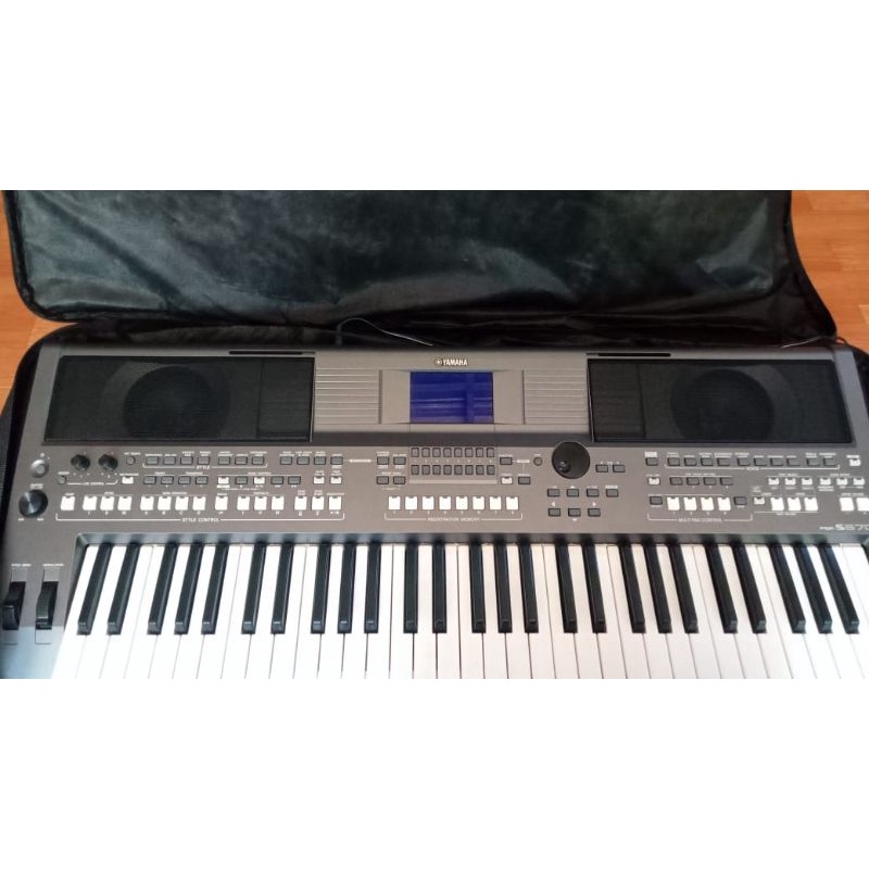 Yamaha PSR s670 mulus