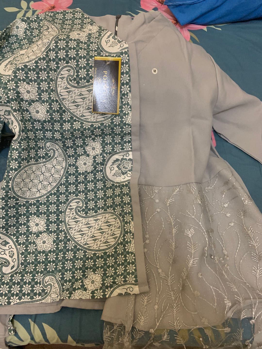 Atasan Batik Wanita Modern Kombinasi