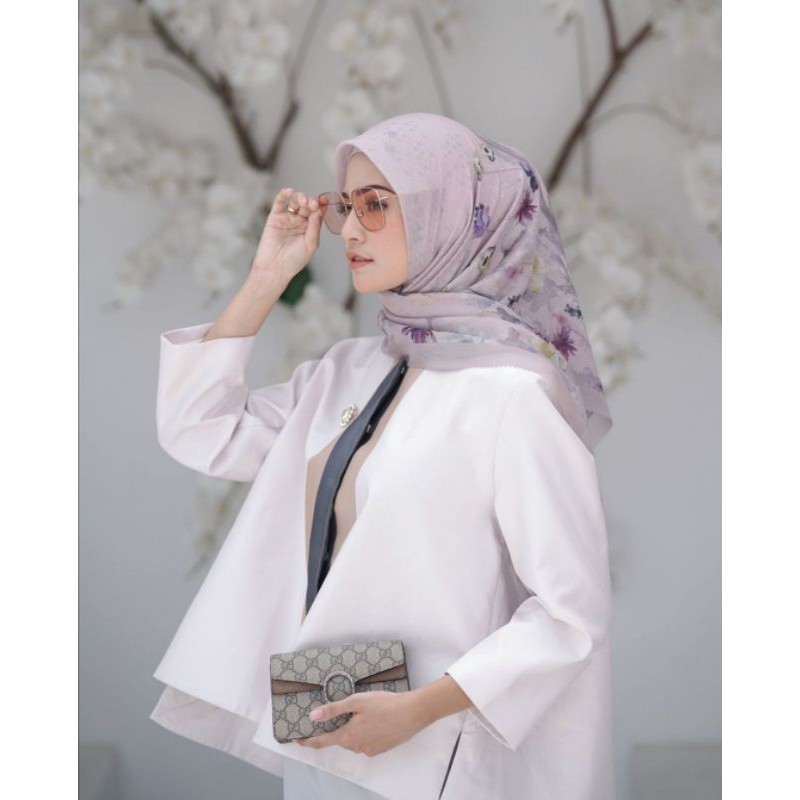 Buttonscarves Fiore Extended Peanut