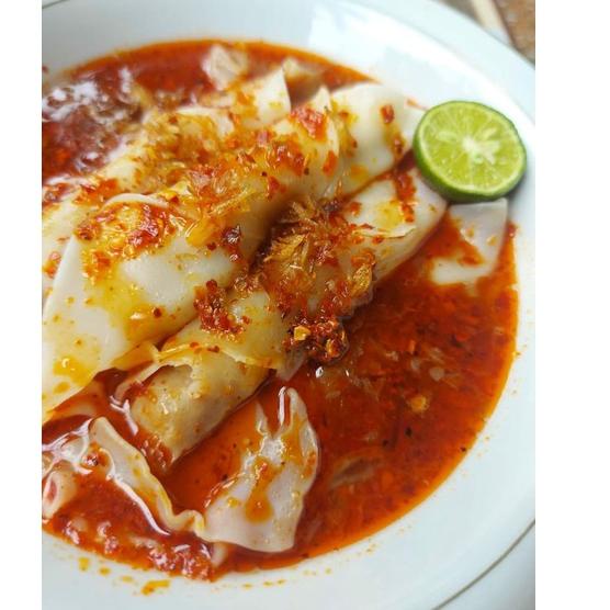 

Sedia Disini--pangsit tulang rangu ( kuah )