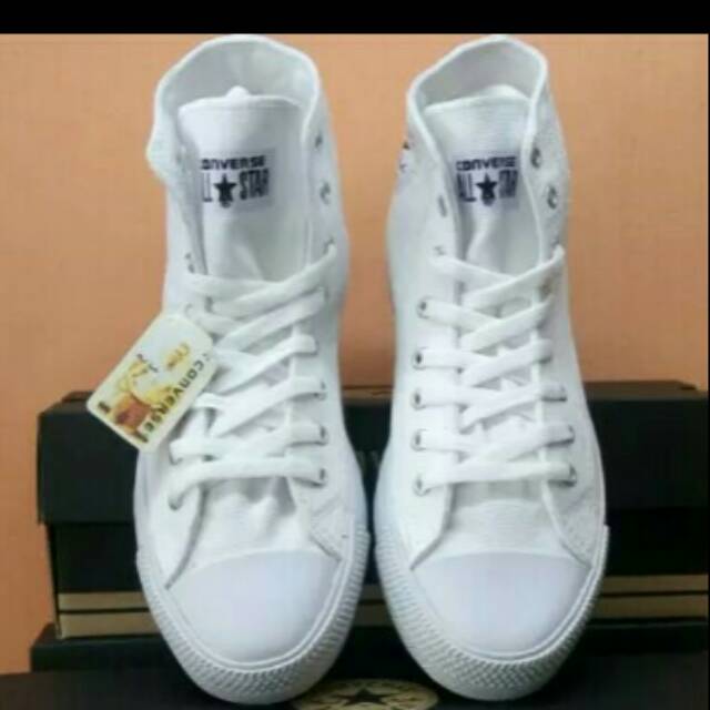 white full converse