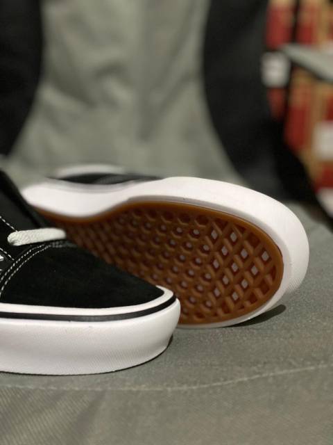 VANS OLD SKOOL BLACK/WHITE COMFYCUSH