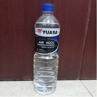 Air Aki Accu Yuasa 1 Liter 1000 Ml