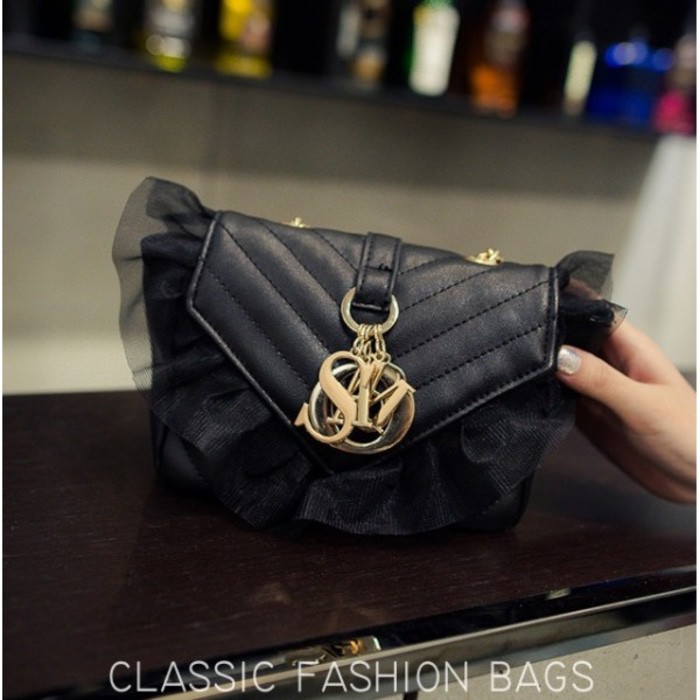 tas wanita import charles and keith botega hitam simple mini selempang