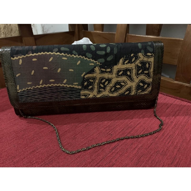 Preloved Clutch Paradise Batik