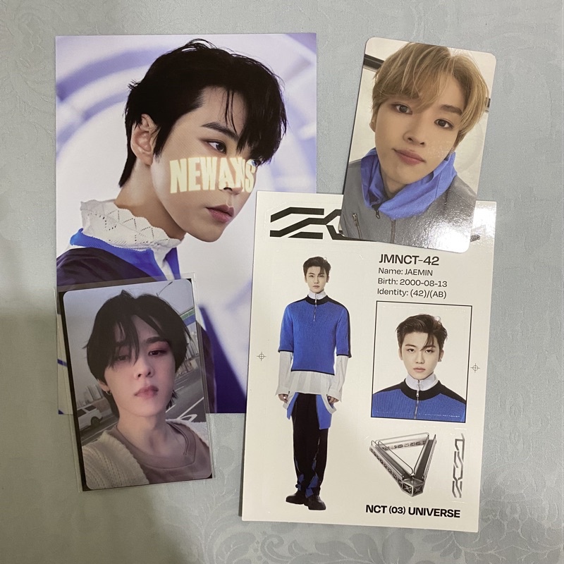 PC LD Lucky Draw Universe Kun + Inclusions from Universe PB (PC Sungchan, Postcard Doyoung, Sticker 