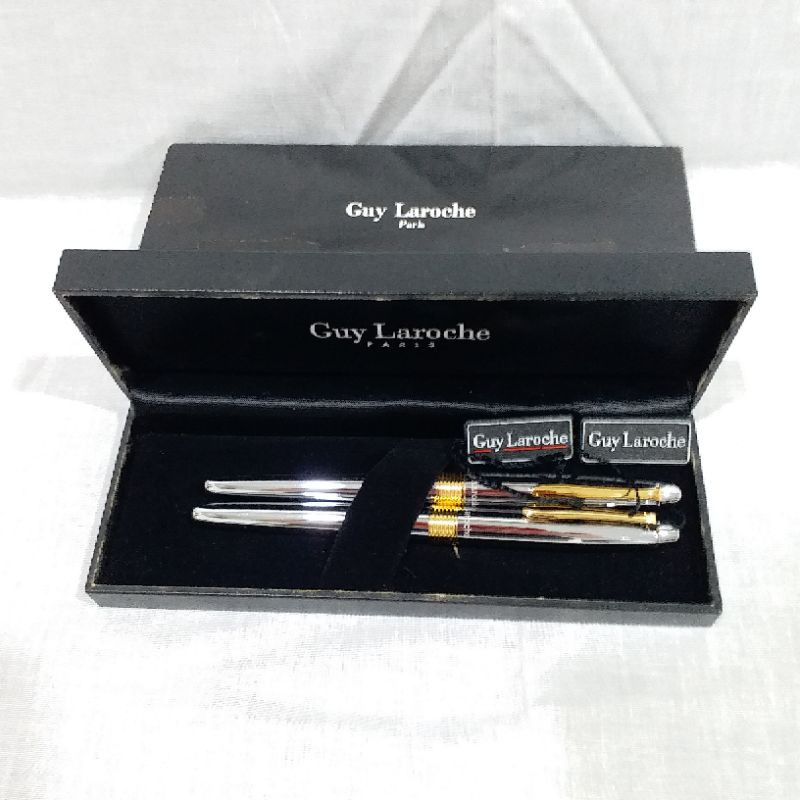 

GUY LAROCHE Silver Rollerball Pen Set (Rollerball & Fountain Pen)