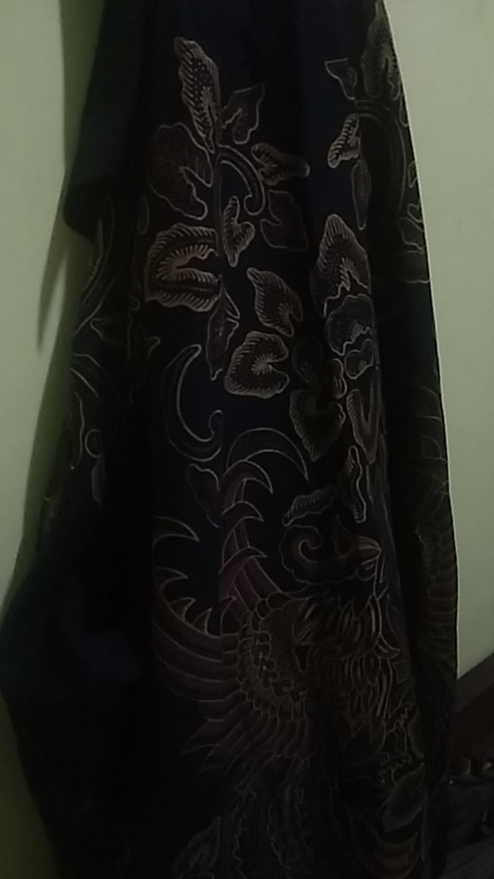 Kemeja Panjang Batik Arthur Arisha