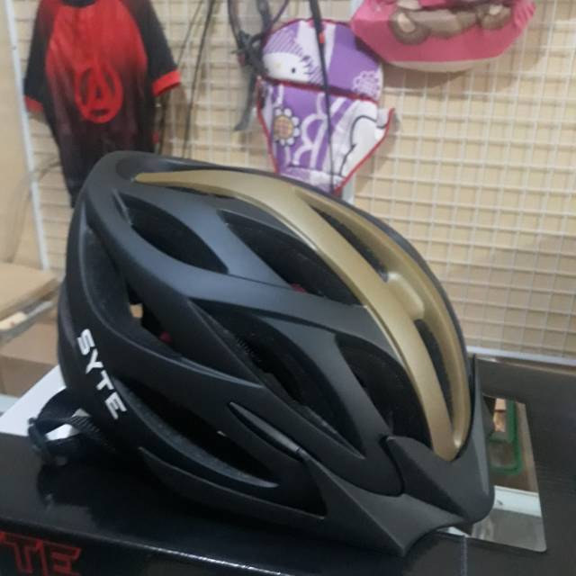  Helm  sepeda  pacific murah  Shopee Indonesia 