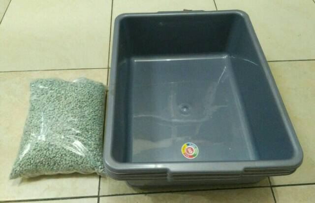 Litter Box Toilet BAK Kucing dan Pasir Kucing Zeolit 2kg Tempat pup