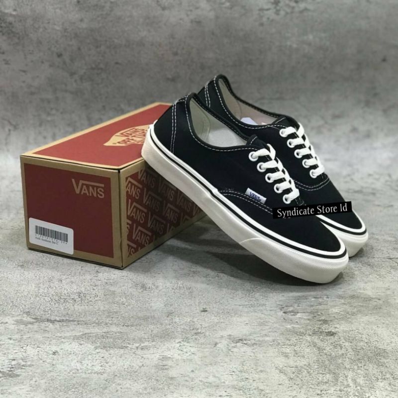 [BONUS BANYAK] SEPATU VANS AUTHENTIC Classic Black White BNIB