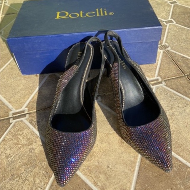 sepatu rotelli