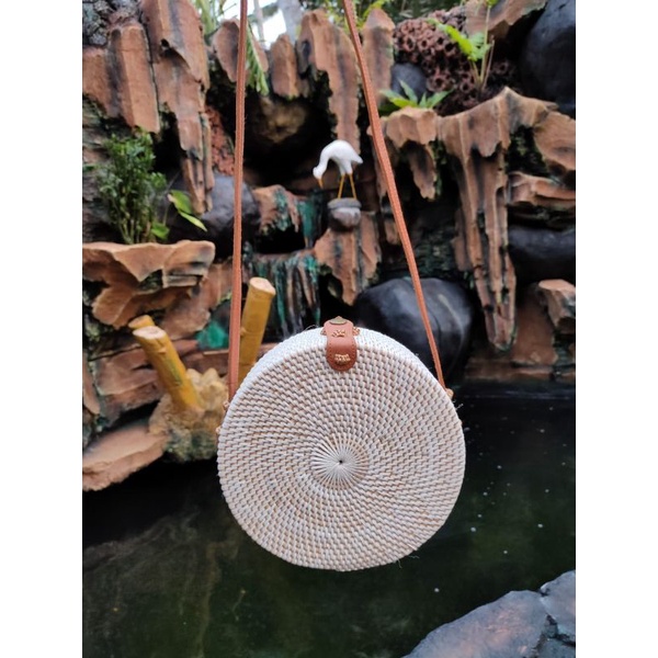 Tas Rotan Sintetis Polos Putih Tali Kulit Asli Tas RotanBali