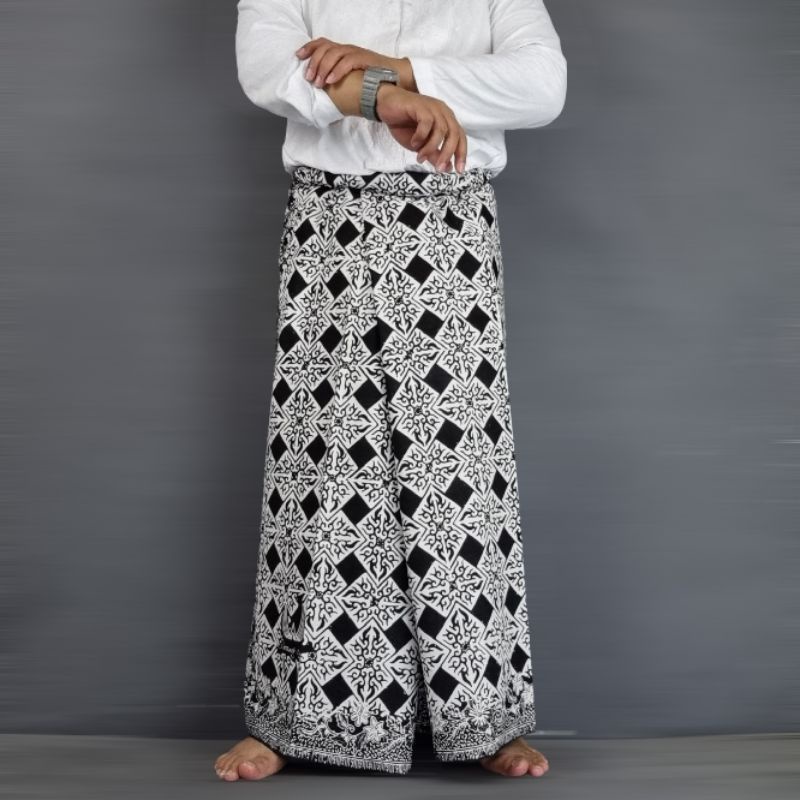 Sarung Lar Gurda motif Kalengan/ Sarung Lar Gurda