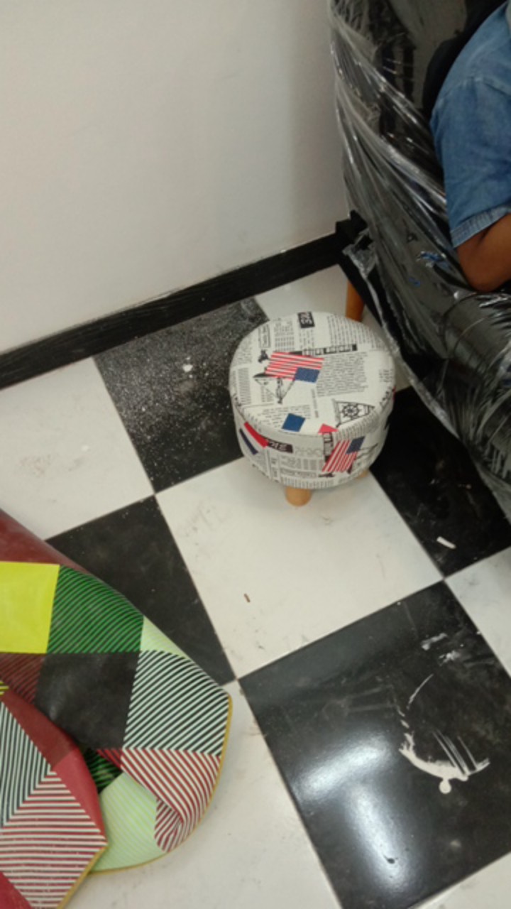 Kursi Stool Bundar Gaya Ottoman Bahan Kayu Pinus