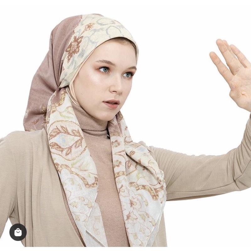 DIAN PELANGI STUDIO PRELOVED