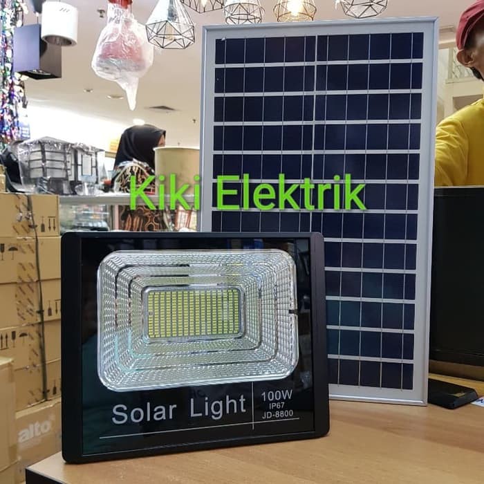 Lampu Sorot Tenaga Surya 100 watt / Lampu Solar Cell / Tenaga Matahari
