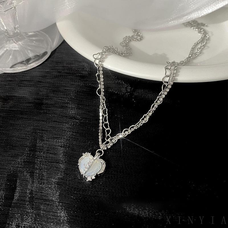 【Bayar di tempat】2023 Hati Multilayer Kalung Cinta Love Emas Fashion Korea Lucu Necklace Pendek Wanita Gadis Hadiah Perhiasan Aksesoris Murah  Zircon