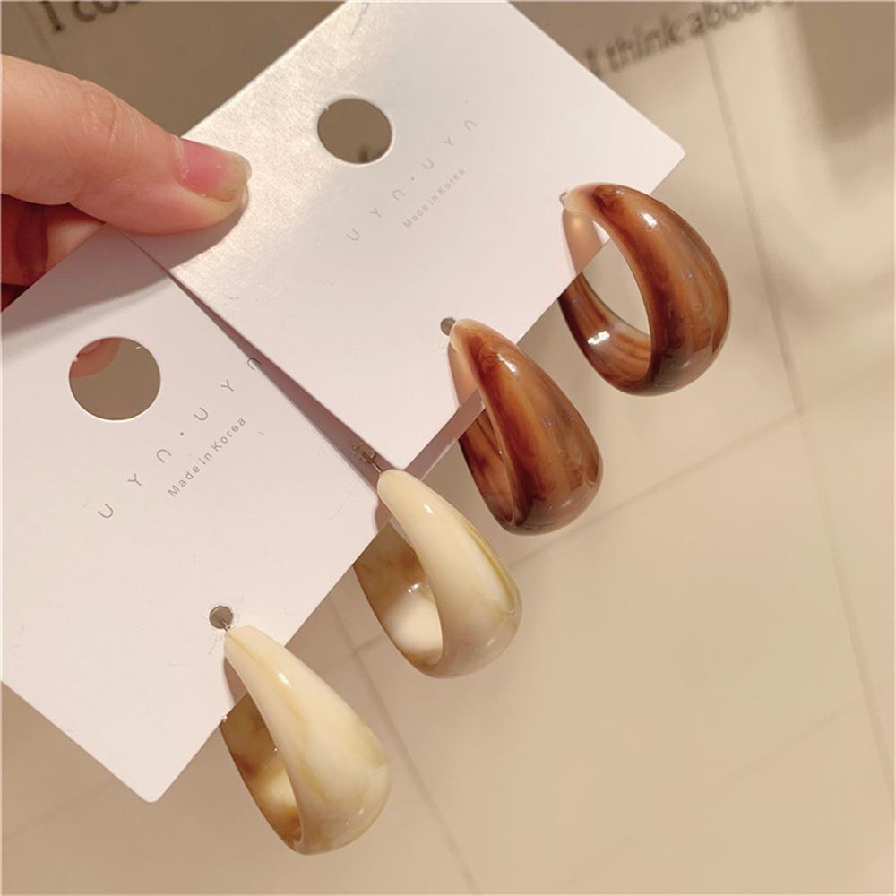 Lily Acrylic Colorful Earrings Statement Hadiah Untuk Wanita Hoop Menjuntai Earrings Asam Asetat