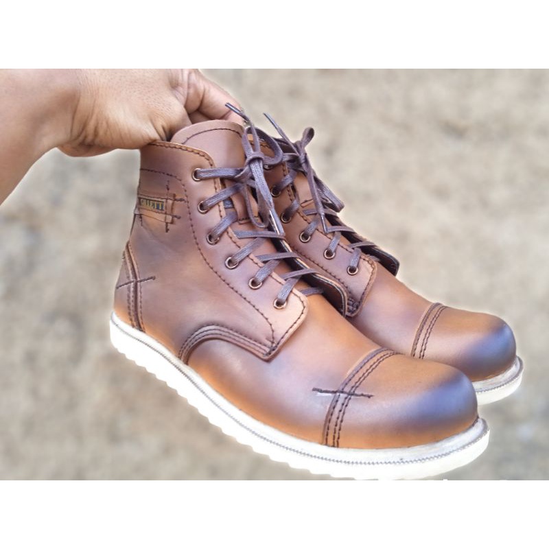 Sepatu boots kulit pria original kulit asli sepatu kerja pria keren berkualitas kekinian pria asli k