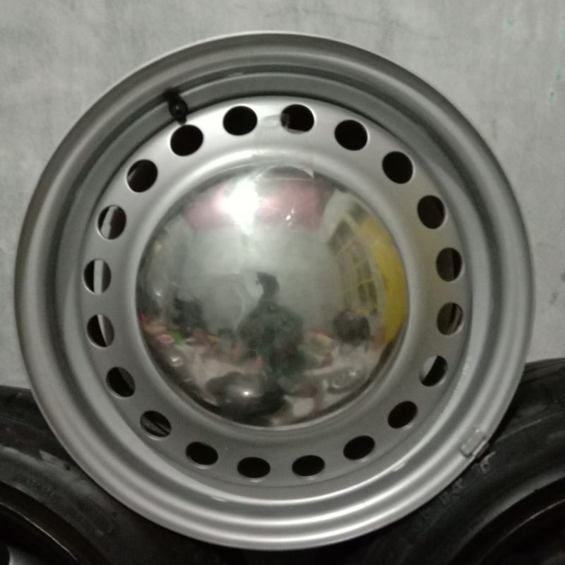 4pcs Dop Moon Velg kaleng Universal Plus dudukan tinggal pasang mudah - Dop Retro moon bulan