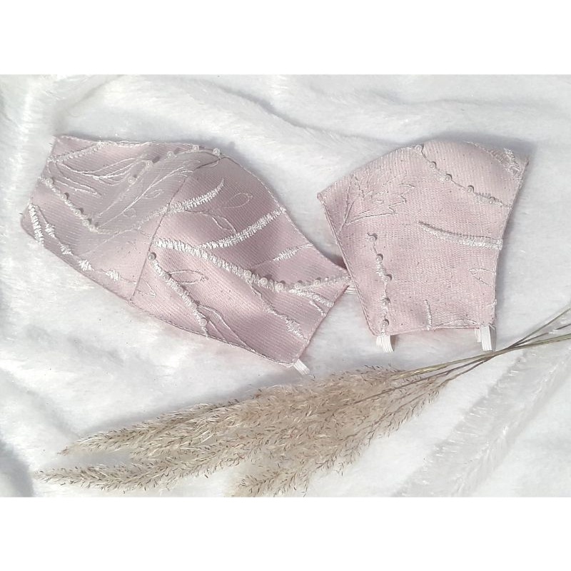 masker kain satin brukat payet mutiara. masker satin 3 ply premium earloop dan headloop