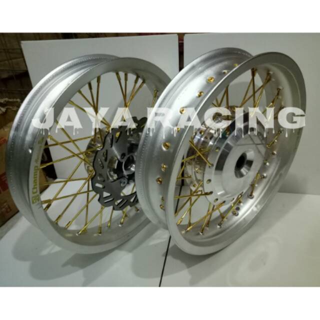 Sepaket velg jari jari ring 14 tapak lebar 250 dan 215 paket komplit vario 125 vario 150 scoopy new