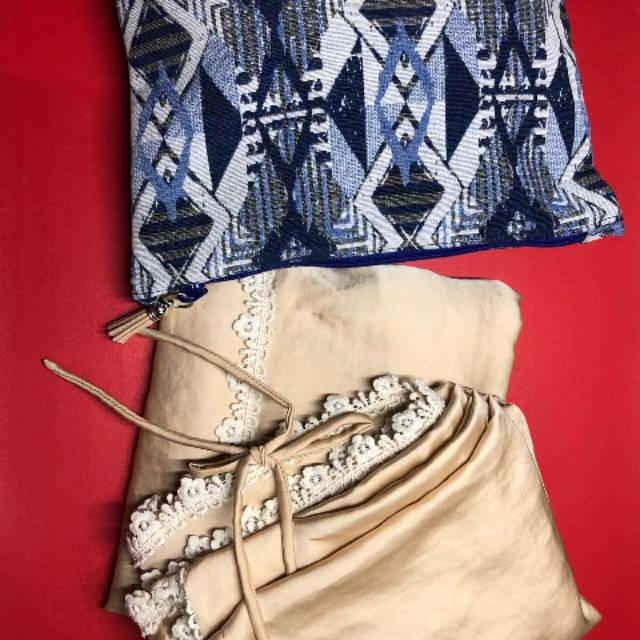 Mukena / mukenah jumbo satin seta silk - Gold