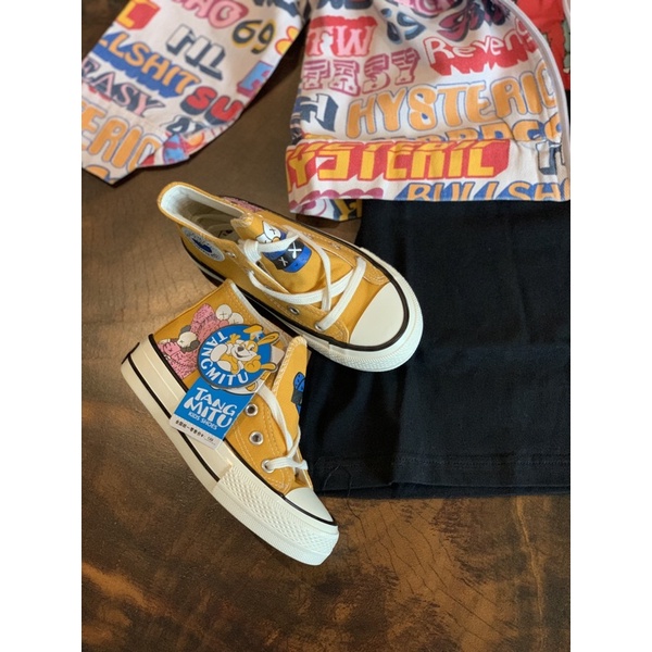 kaws x converse shoes