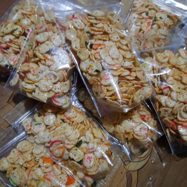 

Kerupuk Seblak kering renyah 120gr